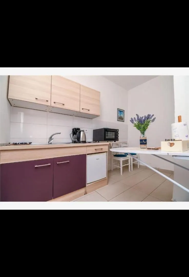 Apartmani Makakada Trogir