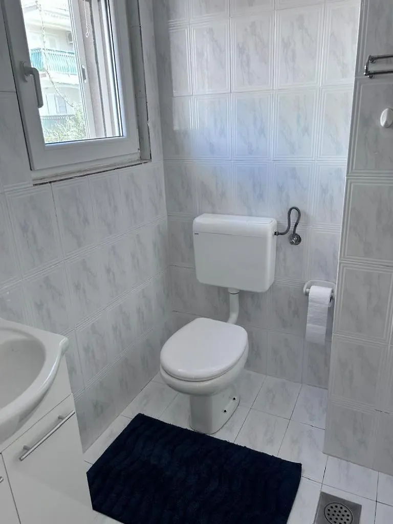 Apartmani Makakada 0*, Trogir