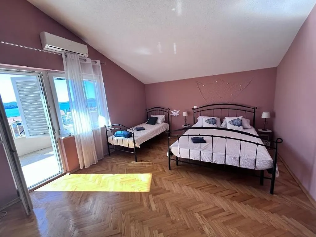 Apartmani Makakada Trogir Apartmán